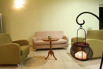 Hotel Francoise 2*