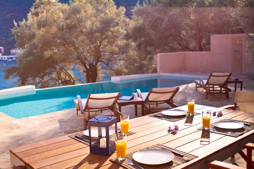 Amoudia Villa *