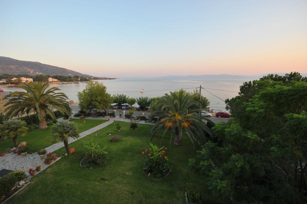 Galazia Akti * Agios Nikolaos (Evia)