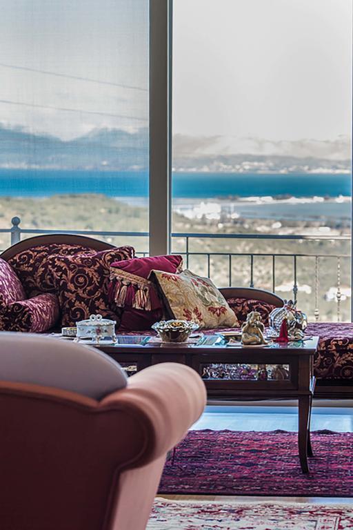 Skyfall Villa *