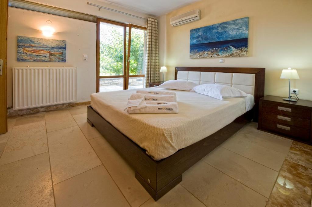 Manolioudis Bali (Crete)
