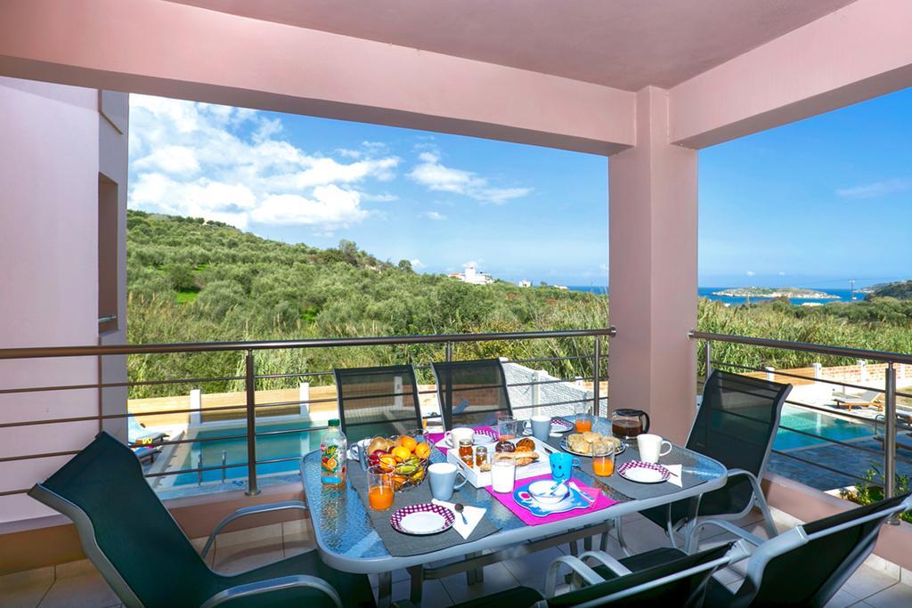 Cyan Icons Villas * Kalyves