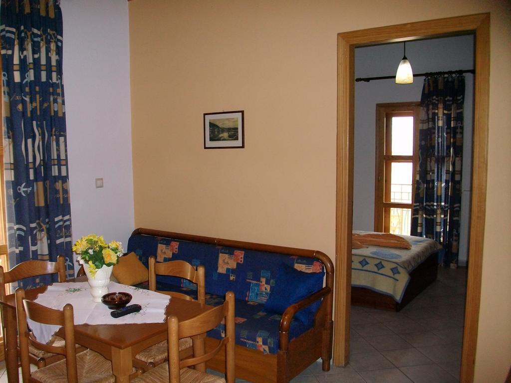 Aparthotel Resbithas *