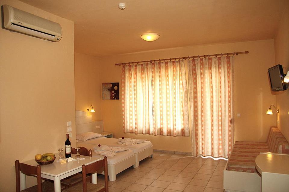 Aparthotel Golden 2*