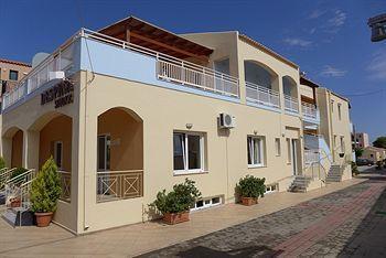 Despina Aparthotel 3*