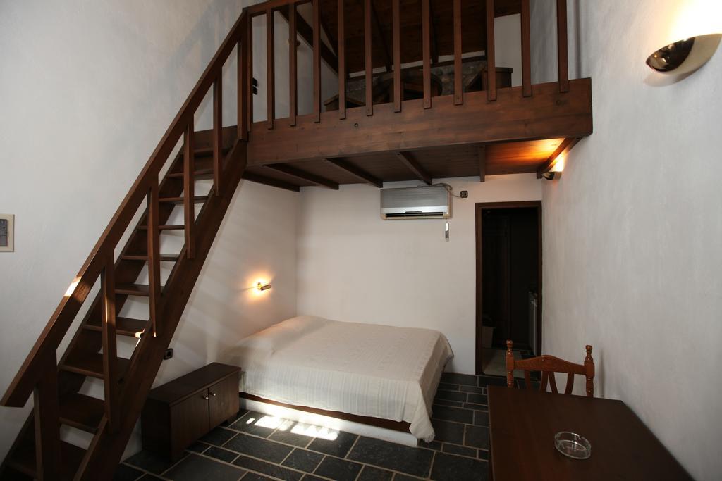 Aparthotel Arhondiko 3*