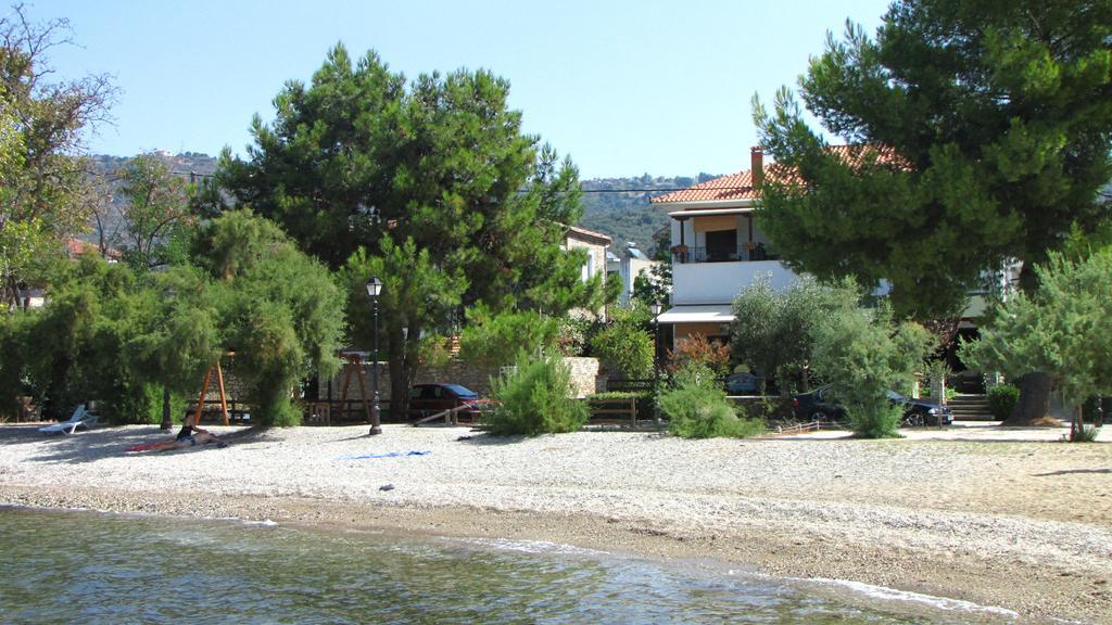 Zouzoula House Apartment Milina