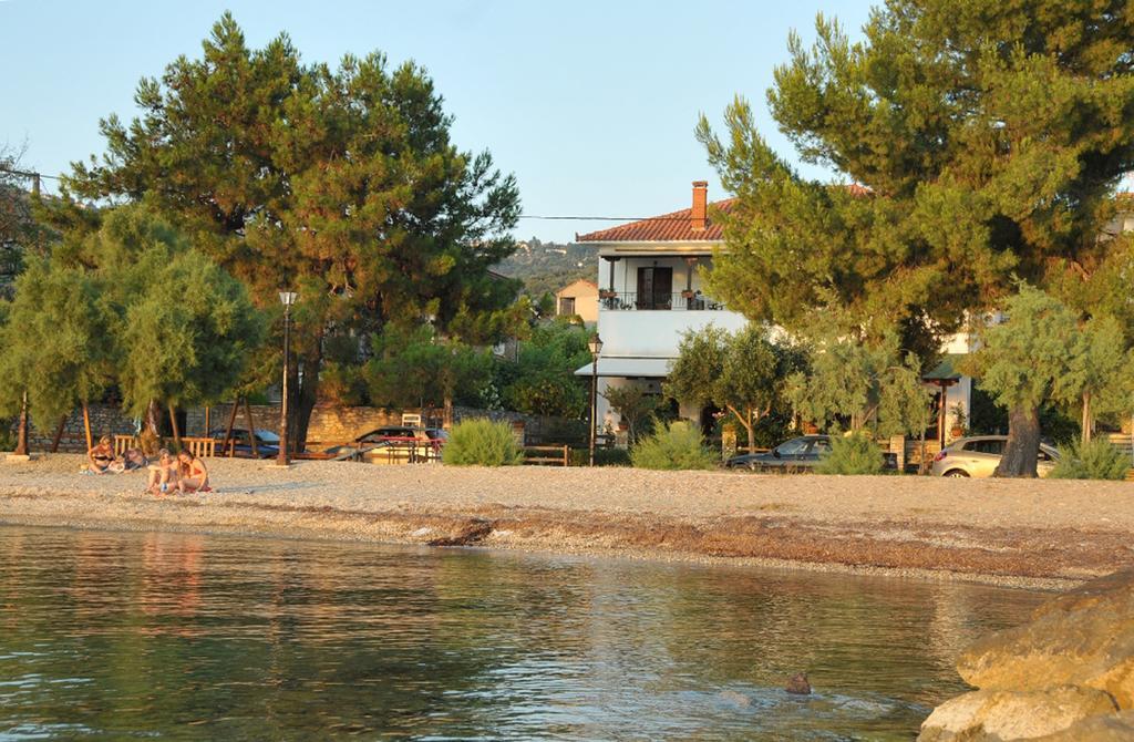 Apartment Zouzoula House *