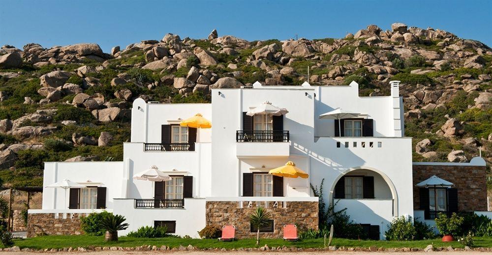 Aparthotel Zefyros 3*