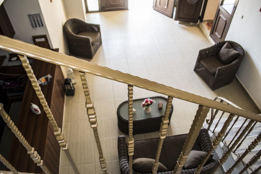Hotel Sappho 2*