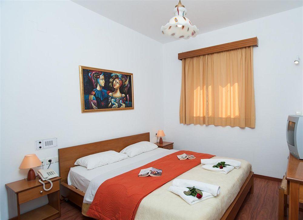 Batis Aparthotel