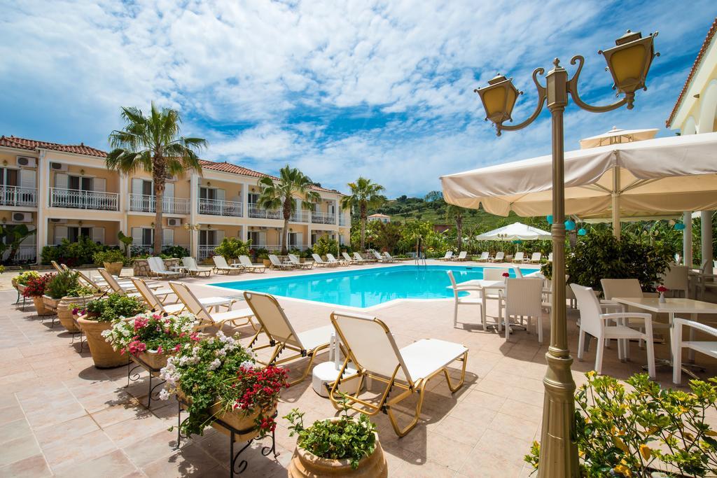 Aparthotel Edelweiss 3*