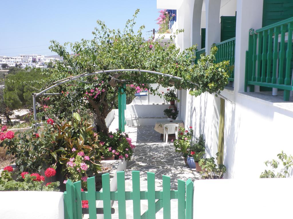 Paradise Garden Paros Apartment