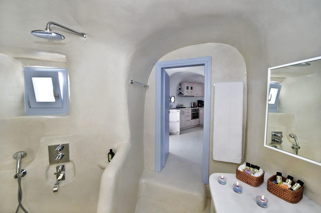 Gemela's Family Homes Oia (Santorini)