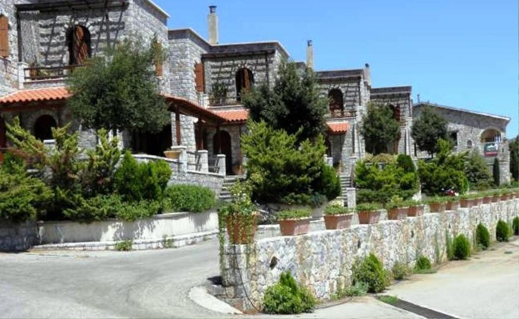 Lefkoritis Hotel 2*