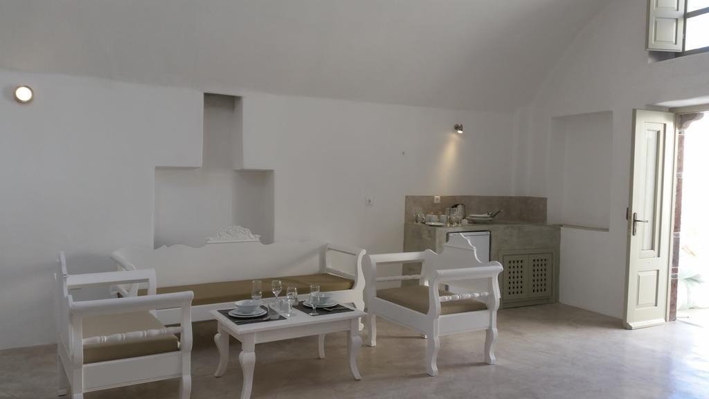 Filotimo Cave Aparthotel Pyrgos Kallistis