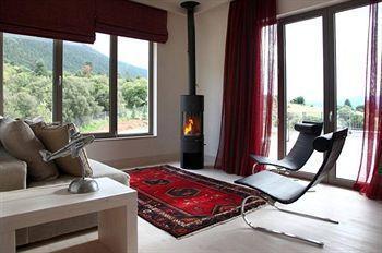 Seleni Suites Boutique Deluxe Hotel Vytina