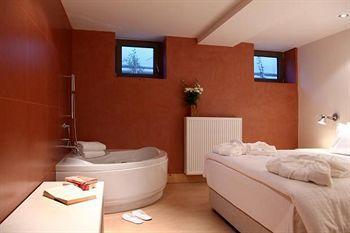 Seleni Suites Boutique Deluxe Hotel Vytina