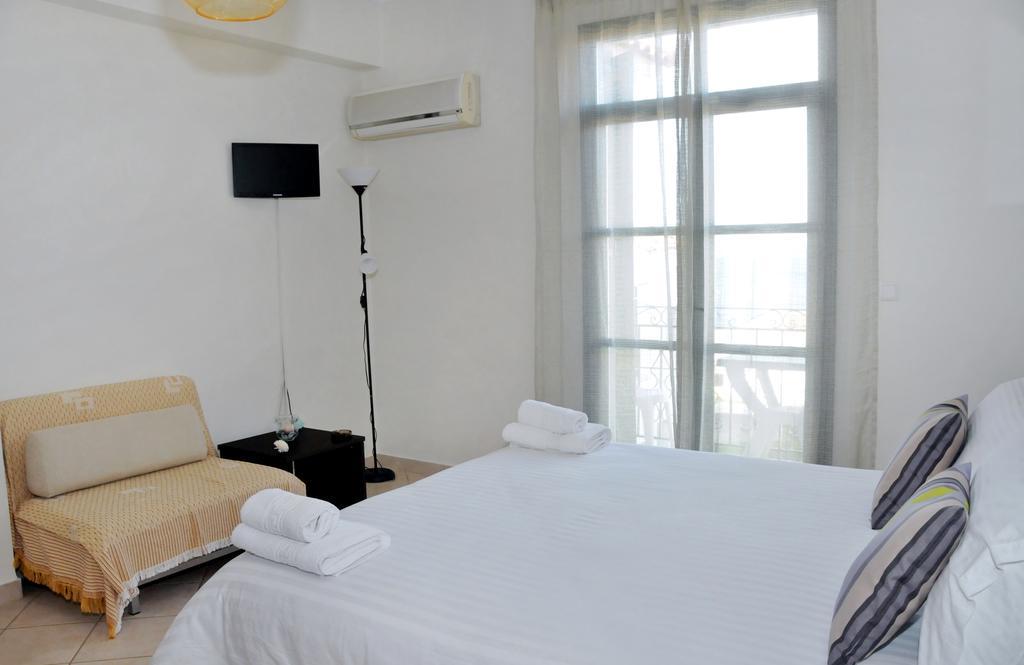 To Kastro Aparthotel
