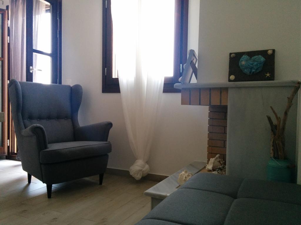 Apartment Elezar Neo Oitilo