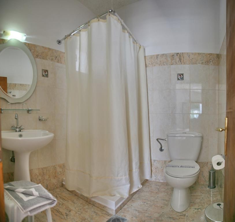 Pela Hotel