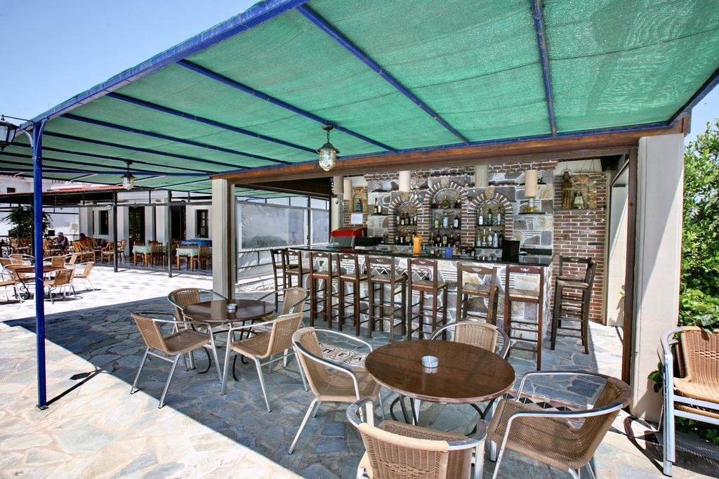 Hotel Pela