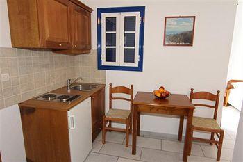 Aparthotel Vasilikos Naxos City
