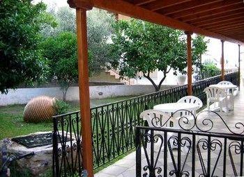 Captain's Guest house 2*