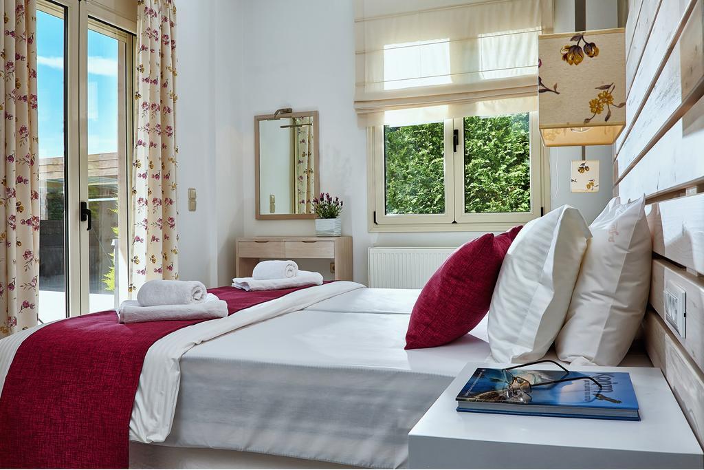 Boutique Foinikia (Crete)