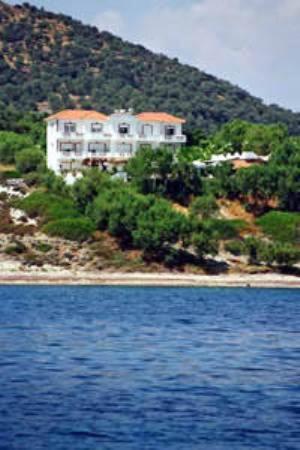 Pouloudia Hotel