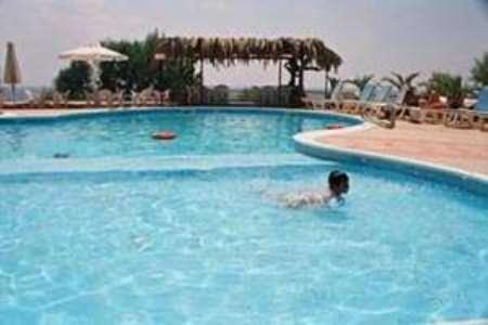 Pouloudia 2*