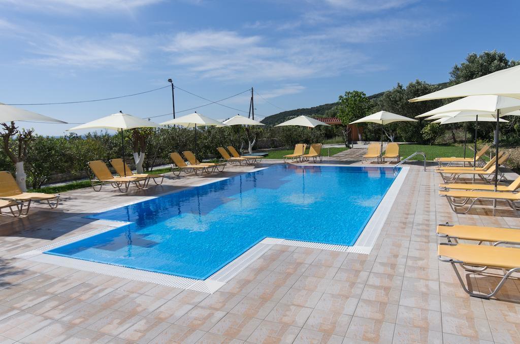 Aparthotel Peristera