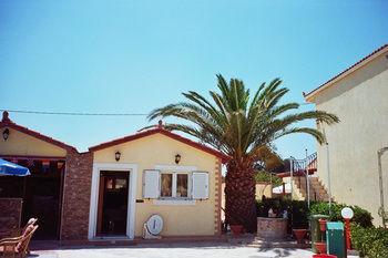 Ionian Apartment *