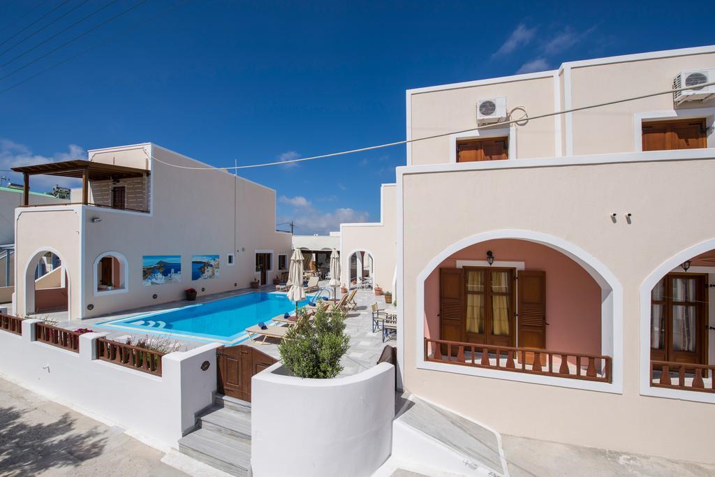 Voula 4* Perissa (Santorini)