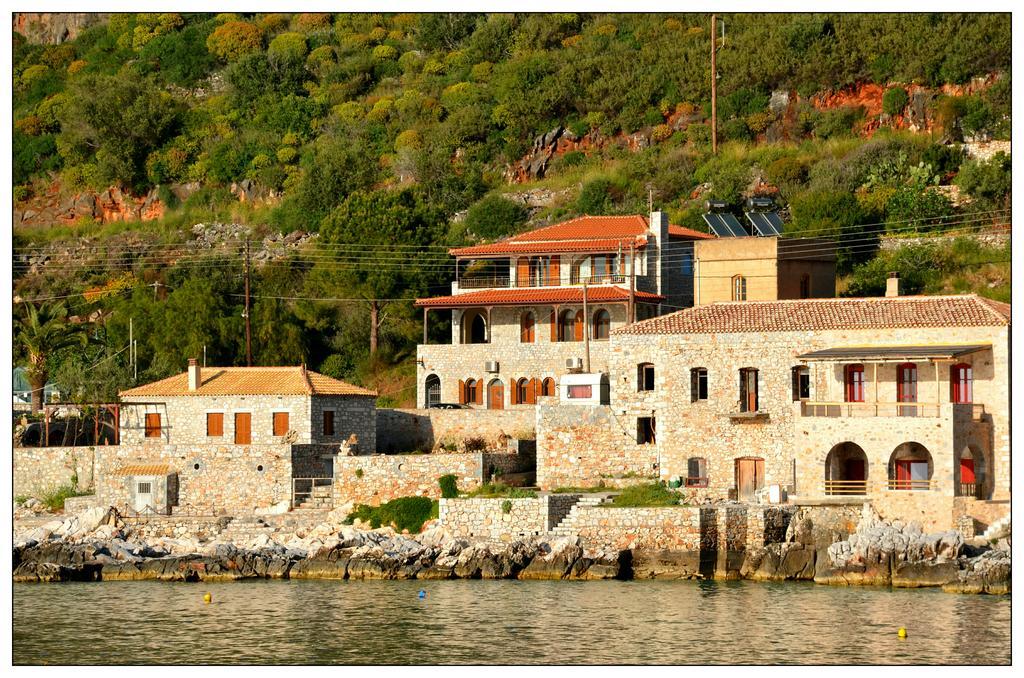 Sophia Limeni Apartments And Studios Limeni