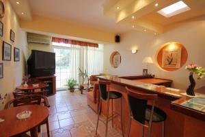 Hotel Dionysis 2*
