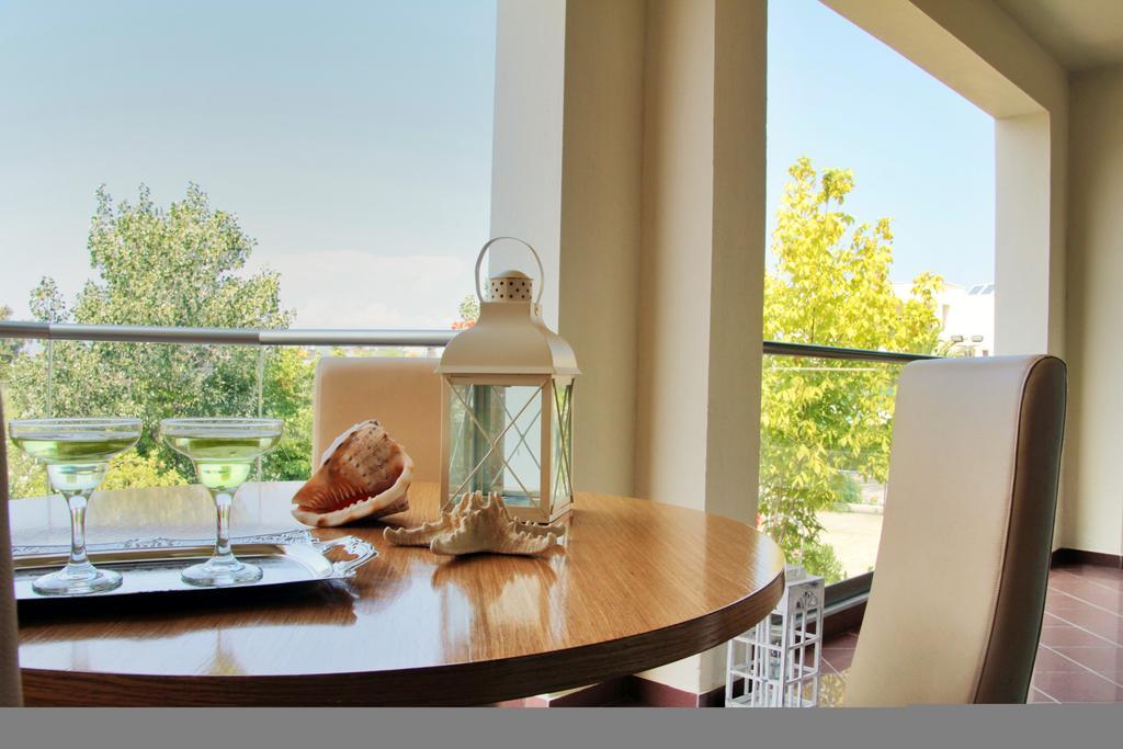 Socrates Plaza Aparthotel 2*