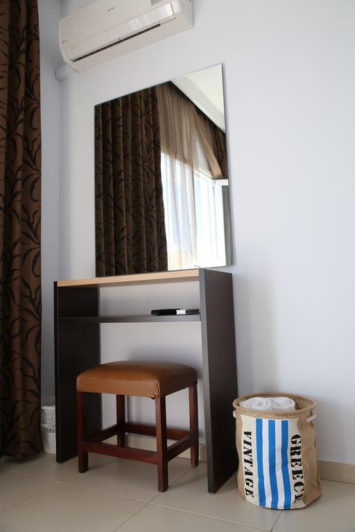 Vari Beach Hotel Hotel 2*