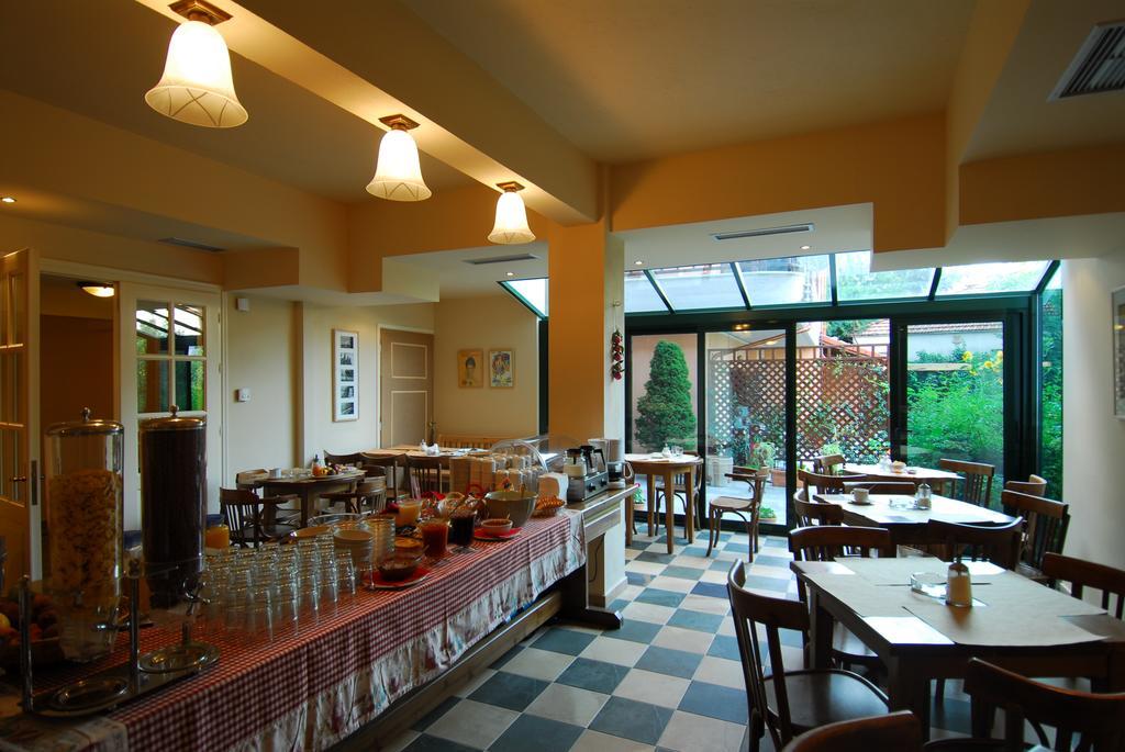Papanastasiou Hotel 2*