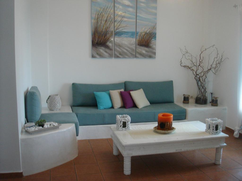 Aelia Santorini * Vothon