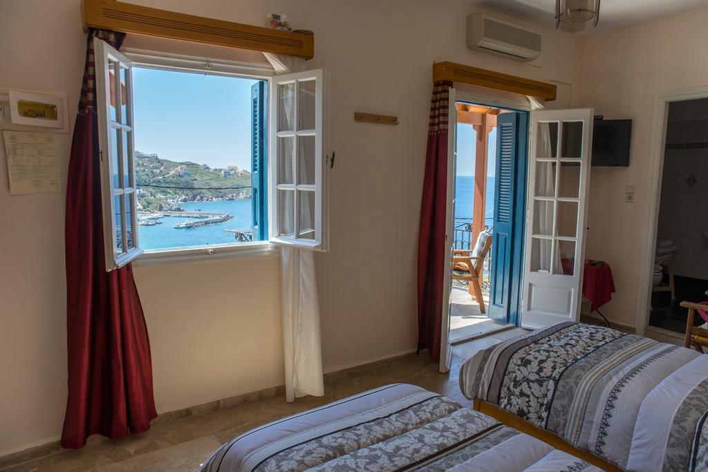 Melina's Sunset Apartment *
