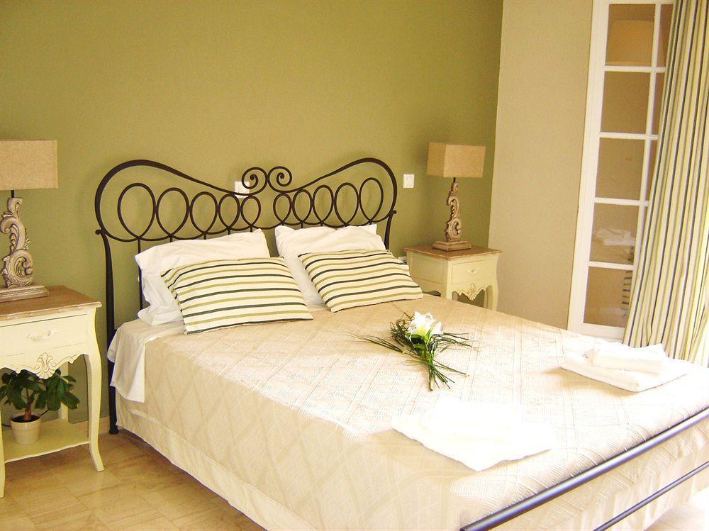 Vassilis Guest house 2*