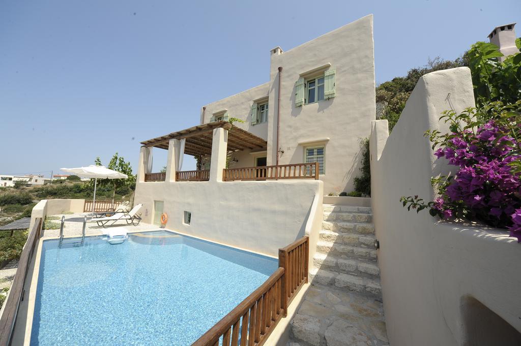 Thimonies Villas Villa Roussospition