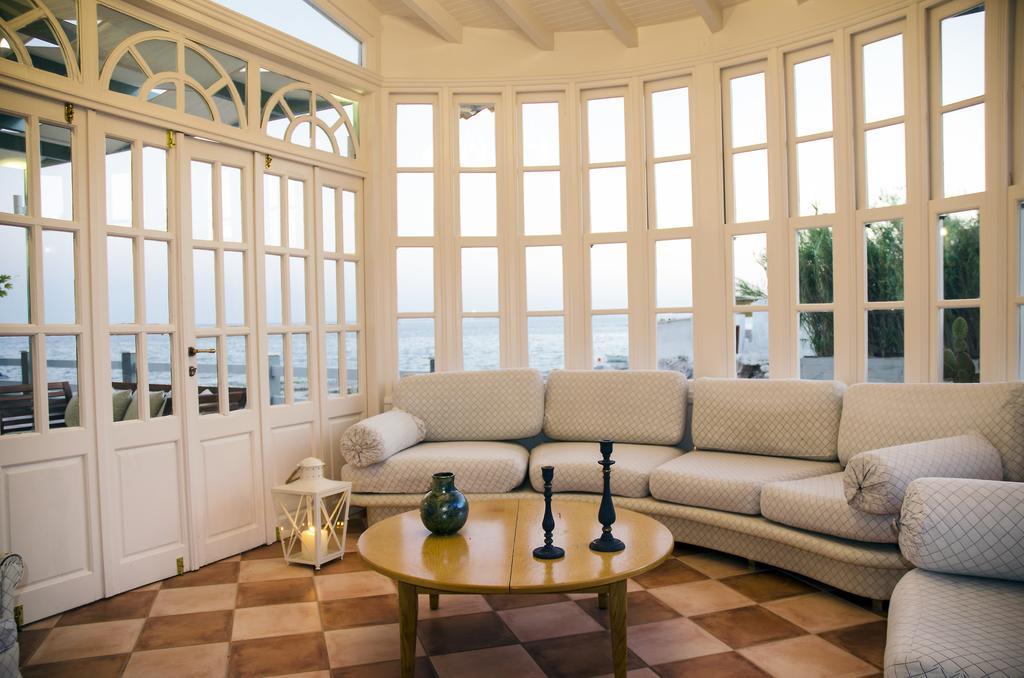 Aeolos Villa *