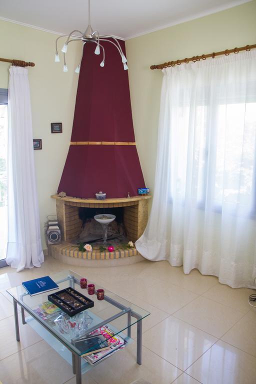 Corinthian Villa *