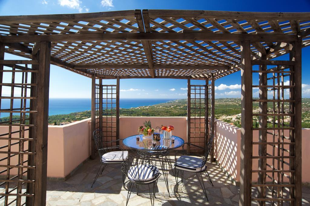 Nostos Aparthotel Mousata