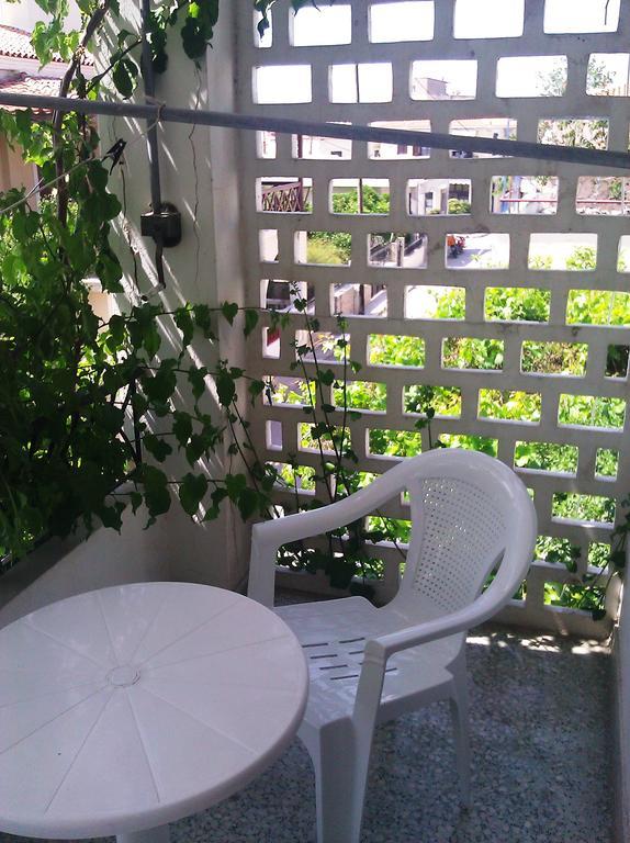 Apartment Captain's *