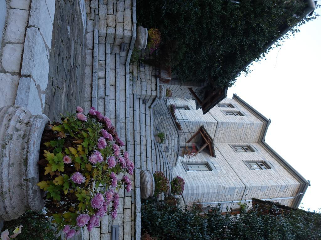 Artsistas Guest house 3*