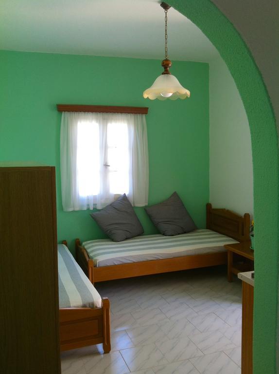 Free Sun And Apartment Logaras