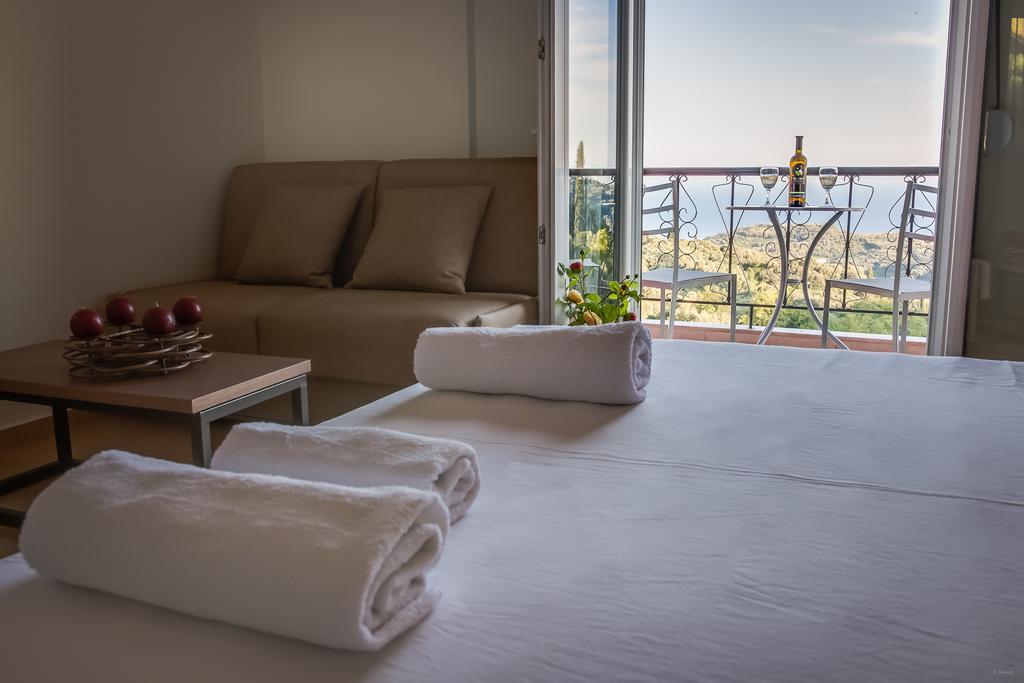 Anthoussa Guest house
